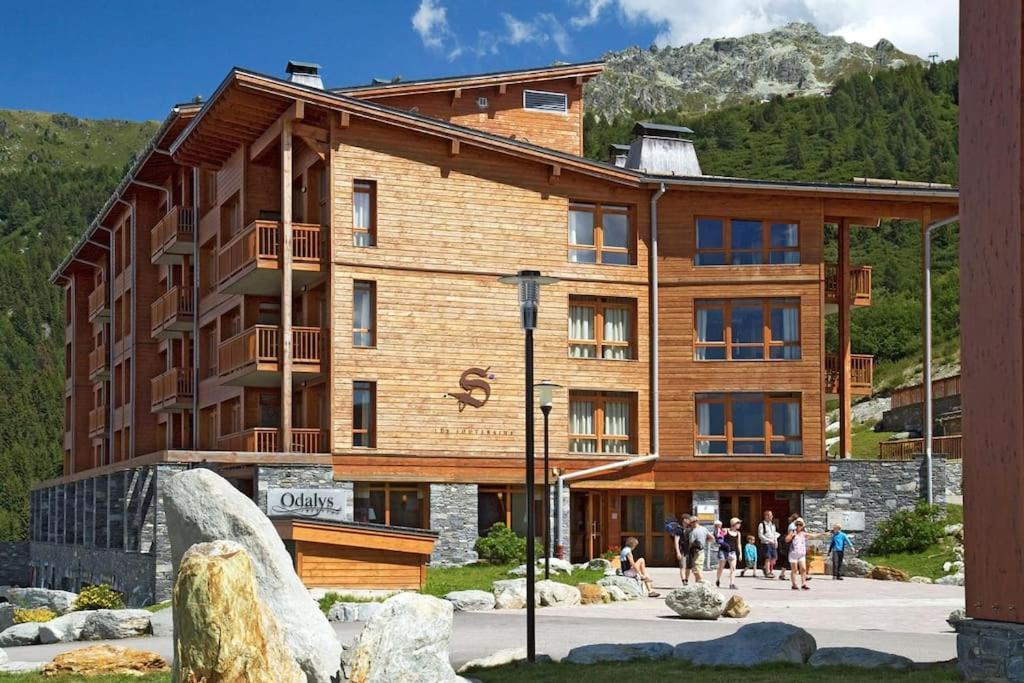 Confort Et Espace Pour Cet Appartement Duplex De 100 M2 Avec Grand Sejour Expose Sud Avec Cheminee, 4 Chambres , Acces Direct Aux Pistes De Ski Et Au Golf Dans La Residence Edenarc Avec Piscine, Jacuzzi Et Spa Bourg-Saint-Maurice Dış mekan fotoğraf